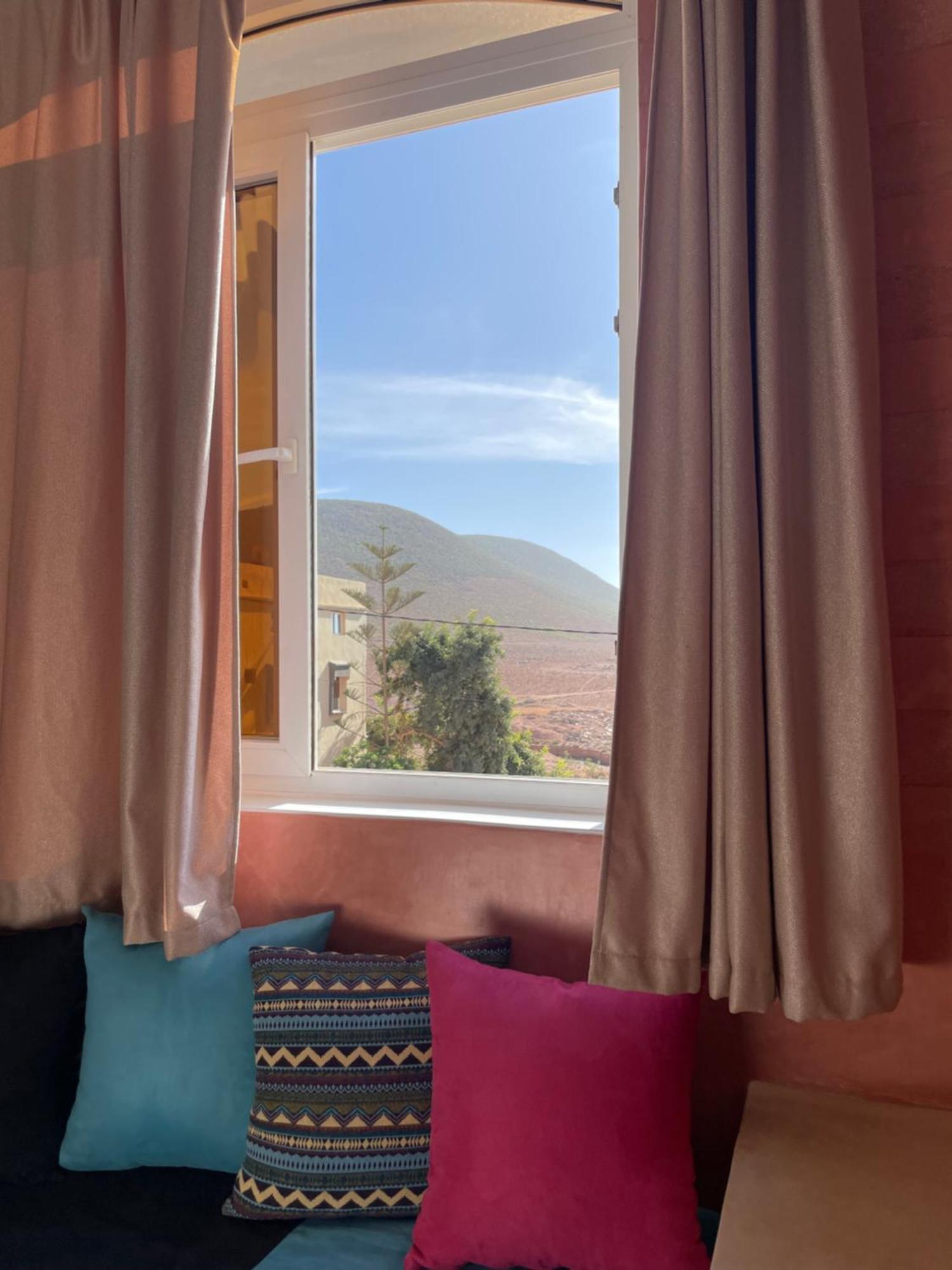 The Rainbow House Apartment Mirleft Bagian luar foto